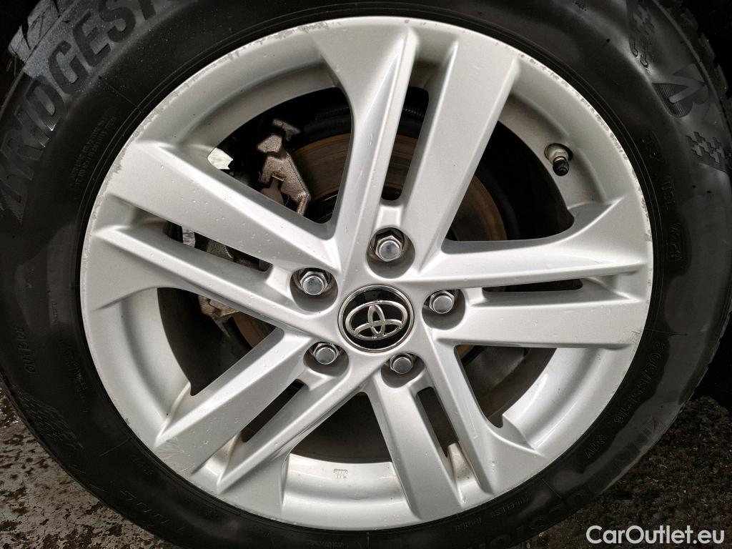  Toyota  Corolla TOYOTA  / 2018 / 5P / Berline Hybride 122h Dynamic Business #72