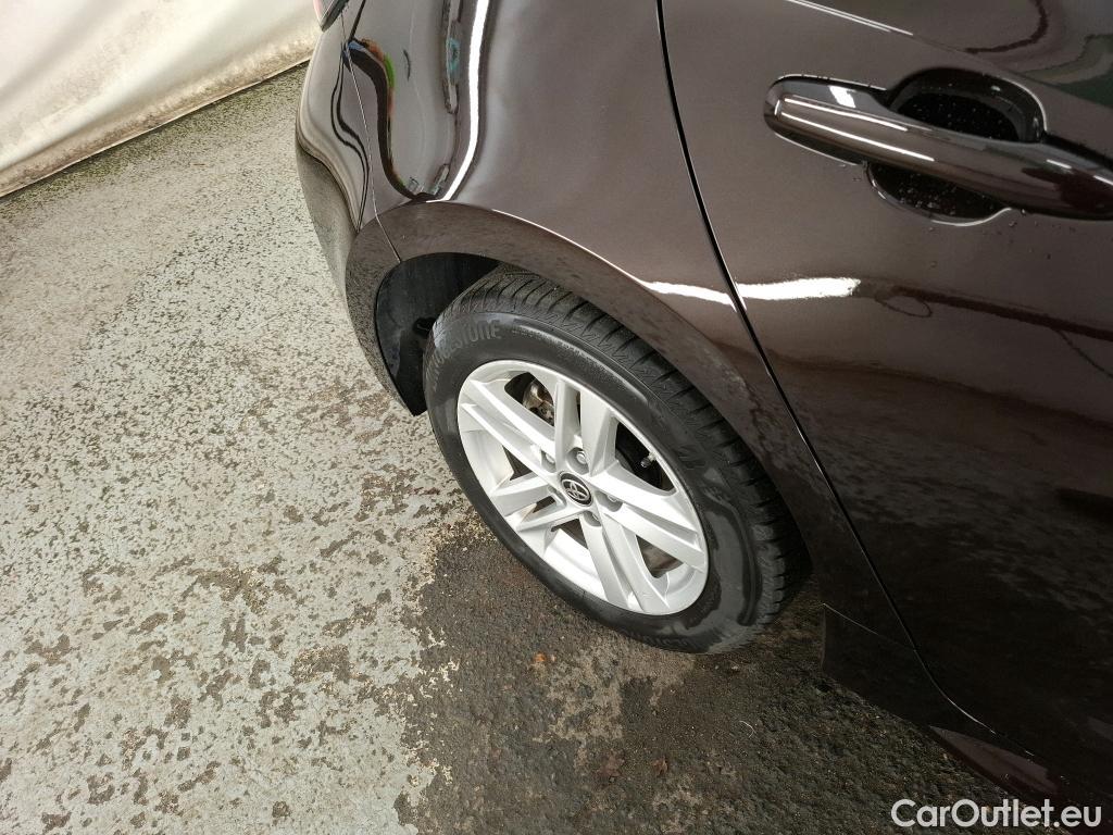  Toyota  Corolla TOYOTA  / 2018 / 5P / Berline Hybride 122h Dynamic Business #71