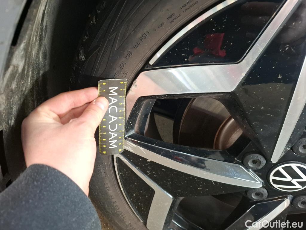  Volkswagen  ID.3  Pro S 77kWh BVA #23