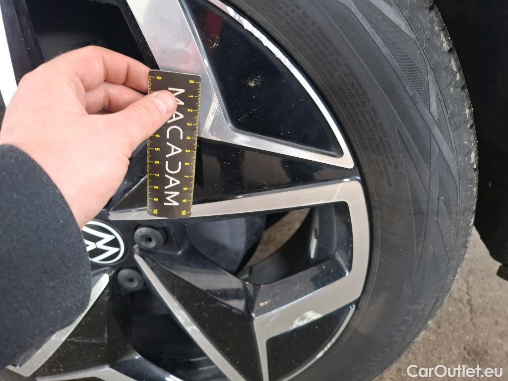  Volkswagen  ID.3  Pro S 77kWh BVA #32