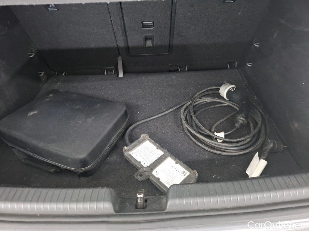  Volkswagen  ID.3  Pro S 77kWh BVA #47