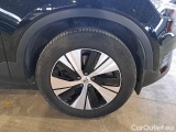  Volvo  XC 40 VOLVO XC40 / 2017 / 5P / SUV T4 Plug-in Hybrid auto Rech Inscrip Expr #17