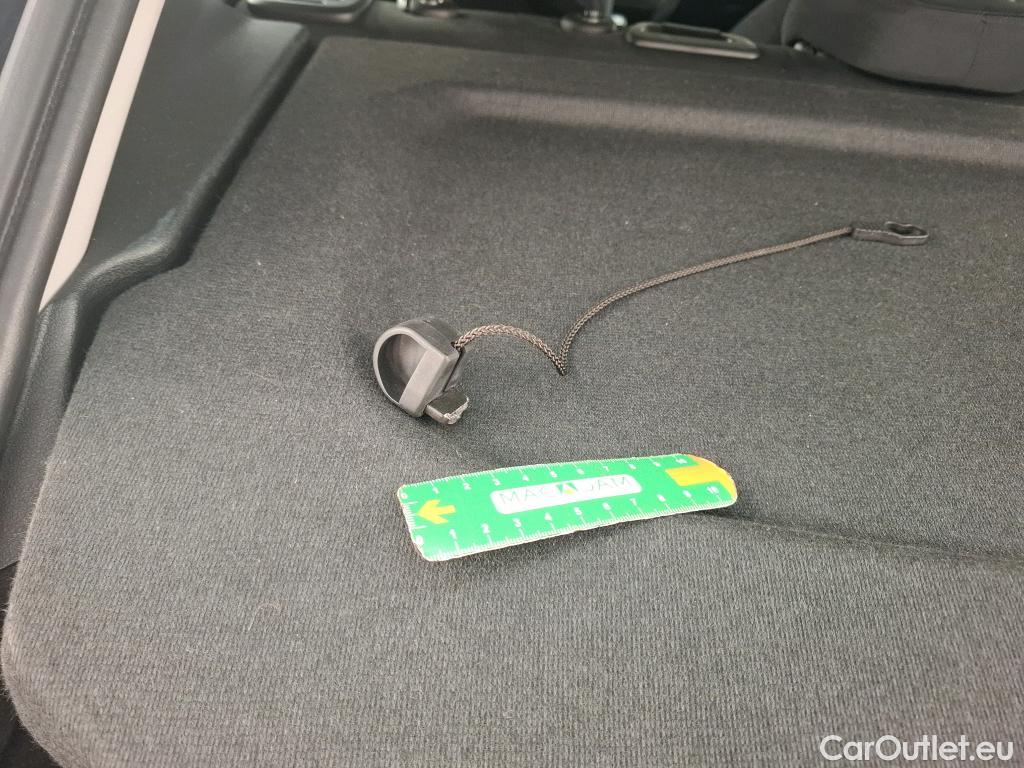  Bmw  Serie 1 BMW Série 1 / 2019 / 5P / Berline 116i Business Design #22