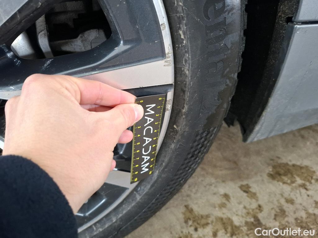  Bmw  Serie 3 BMW Série 3 Touring / 2022 / 5P / Break 320e xDrive 204 Busi Design BVA8 Hybride #30