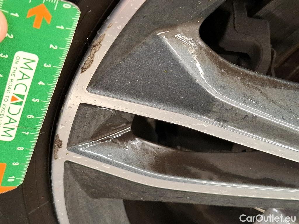  Bmw  Serie 1 Série 1 Berline 118 i Edition Sport 1.5 135CV BVA7 E6d #60