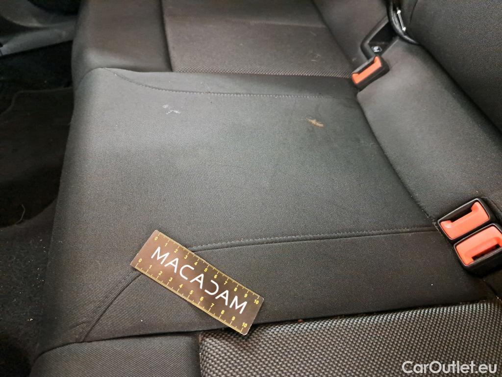  Audi  A3 AUDI  Sportback / 2020 / 5P / Berline 40 TFSI e 204 S Tronic Business Line #8