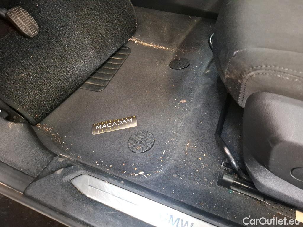  Bmw  Serie 1 BMW Série 1 2019 5P Berline 15 116D Business Design #1