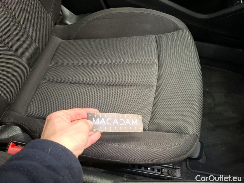  Audi  A4 AUDI  Avant / 2019 / 5P / Break 35 TFSI 150 S tronic Business line #30