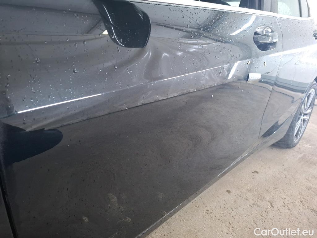  Bmw  Serie 1 BMW Série 1 2019 5P Berline 15 116D Business Design #18