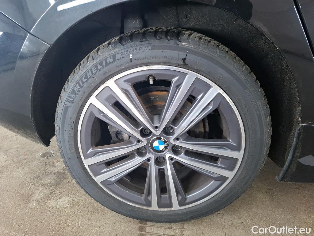  Bmw  Serie 1 BMW Série 1 2019 5P Berline 15 116D Business Design #41