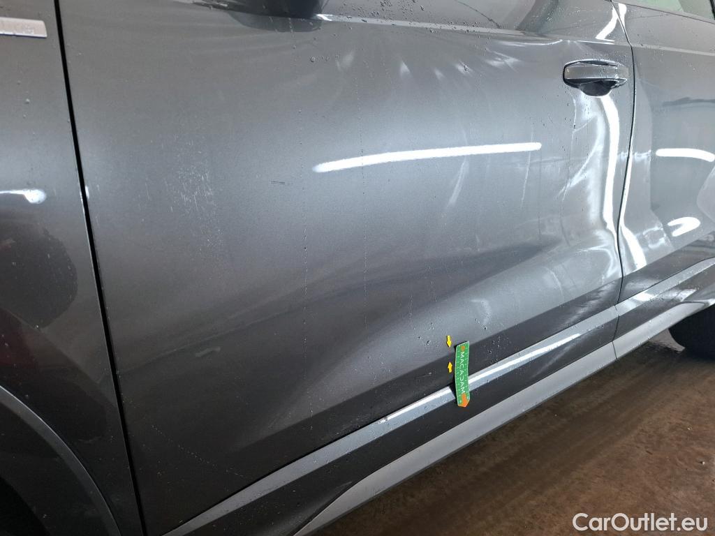  Audi  Q3 AUDI  / 2018 / 5P / SUV 45 TFSI E 245 S TRONIC S LINE #9