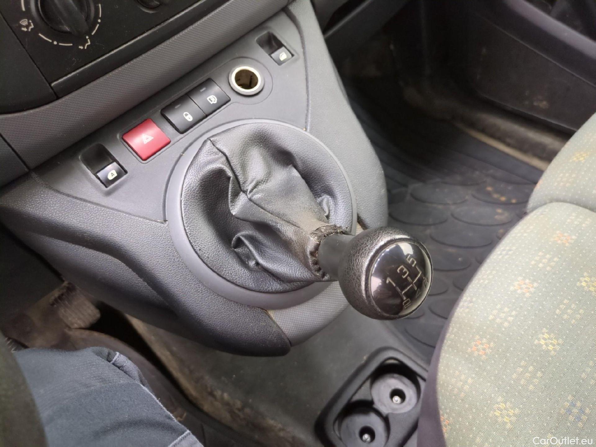  Citroen  Berlingo  Fourgon Club L1 (Court) 1.6 BlueHDi 100CV BVM5 E6 #1