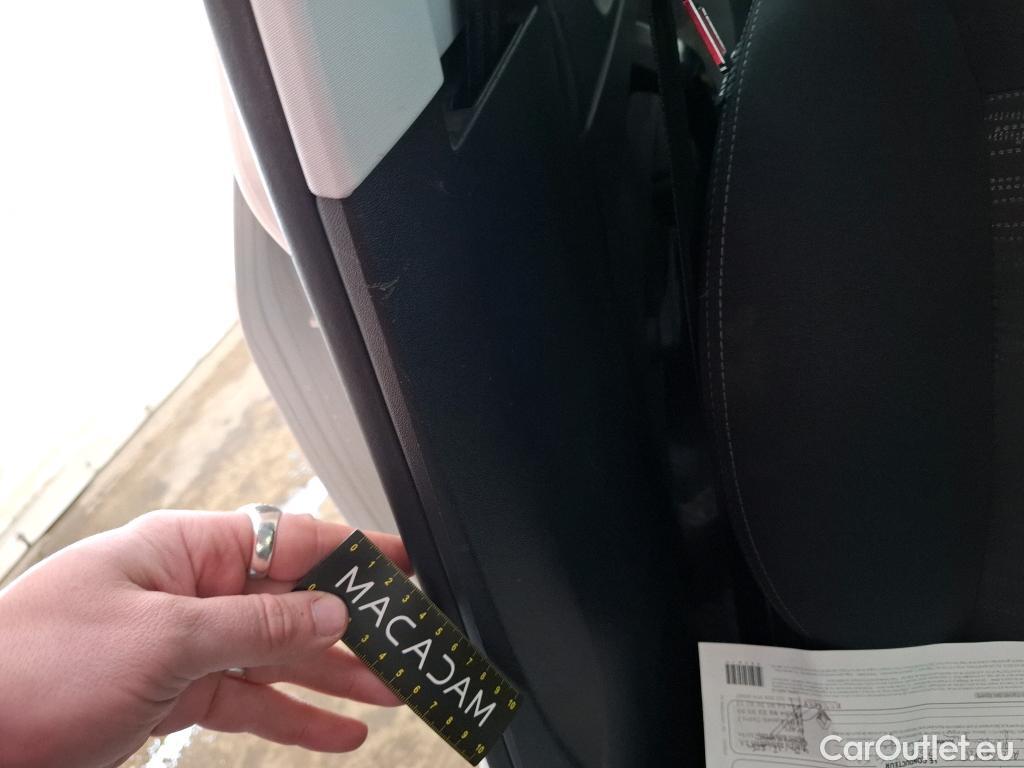  Peugeot  208  Affaire Premium Pack 1.5 HDi 100CV BVM5 E6dT #46