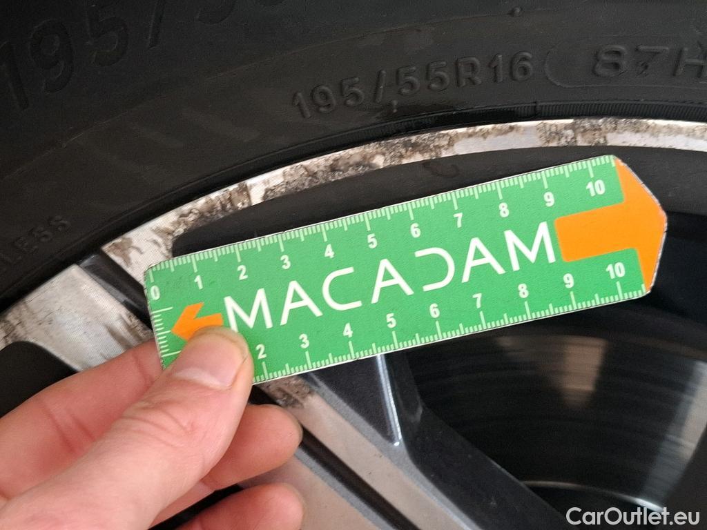  Peugeot  208  Allure 1.2 PureTech 100CV BVM6 E6d #22