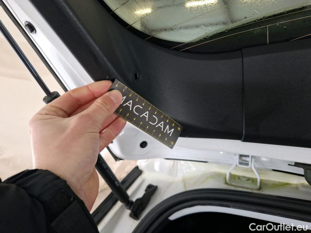  Peugeot  2008  Allure Pack 1.5 HDi 130CV BVA8 E6d #23