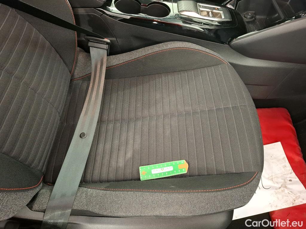  Peugeot  2008  Active Pack 1.2 PureTech 130CV BVA8 E6d #17