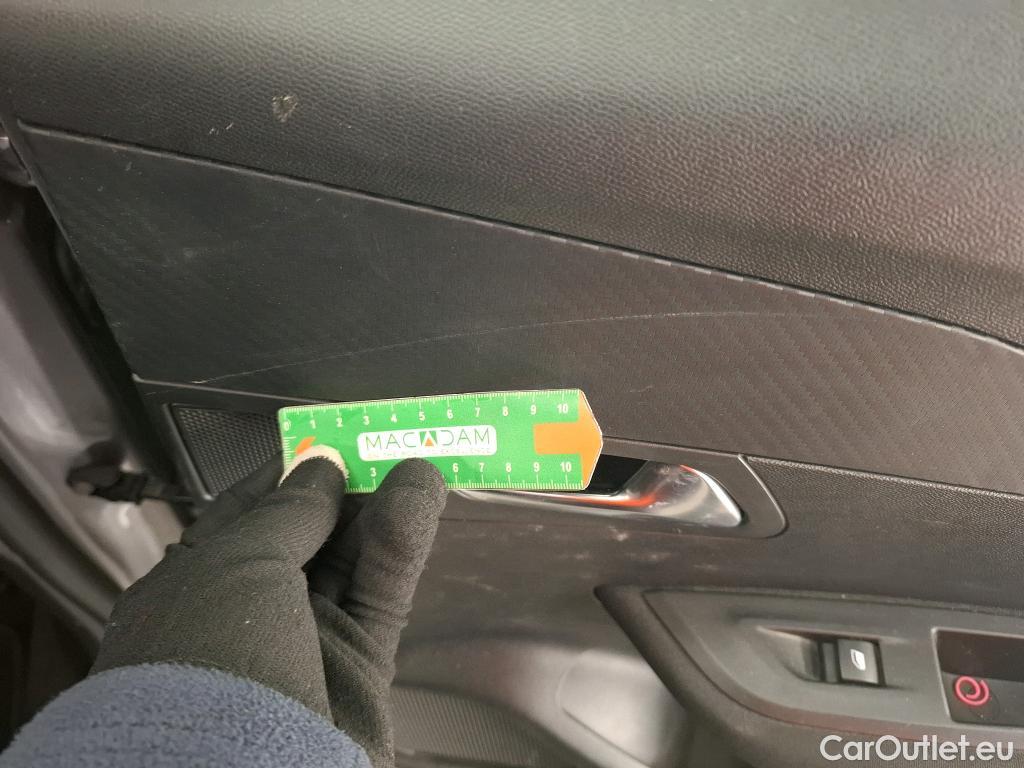  Peugeot  2008  Active Pack 1.2 PureTech 130CV BVA8 E6d #10