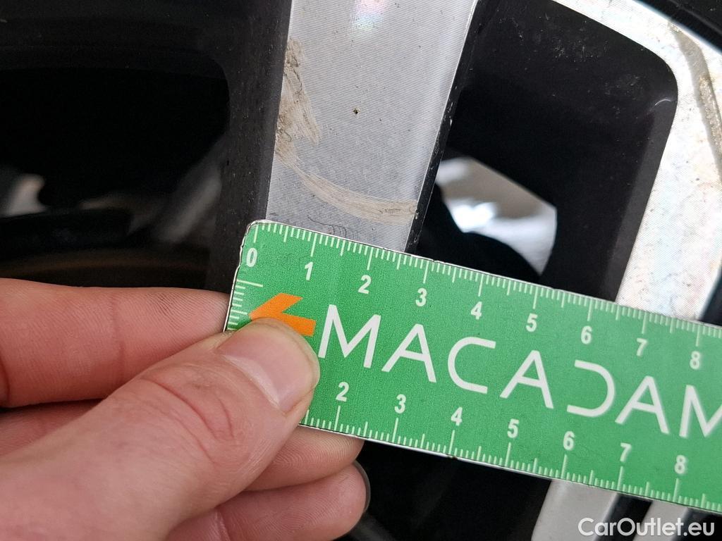  Peugeot  208  Allure 1.2 PureTech 100CV BVM6 E6d #31