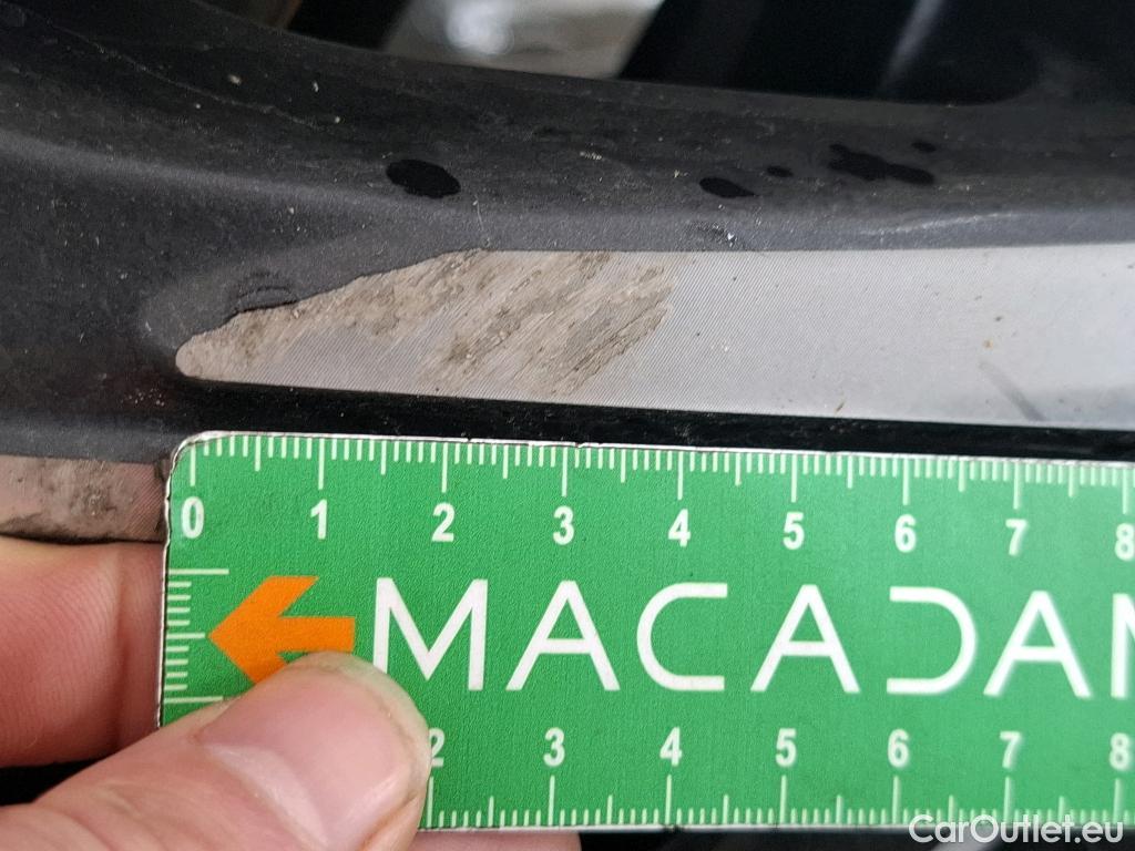  Peugeot  208  Allure 1.2 PureTech 100CV BVM6 E6d #27