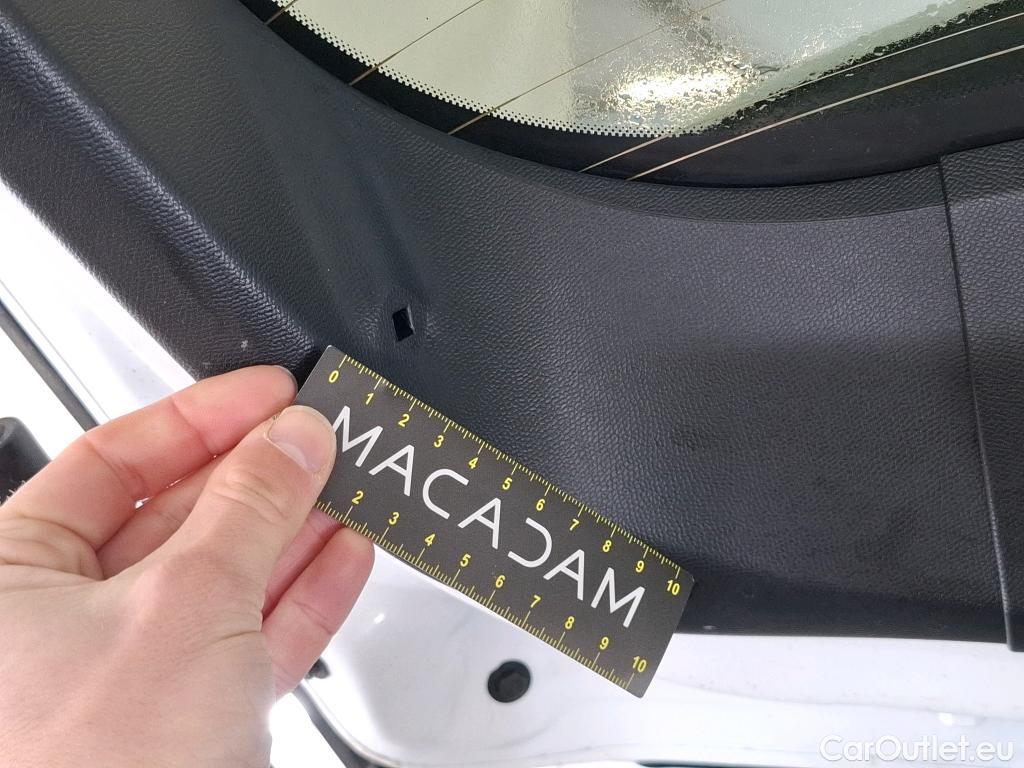  Peugeot  2008  Allure Pack 1.5 HDi 130CV BVA8 E6d #24