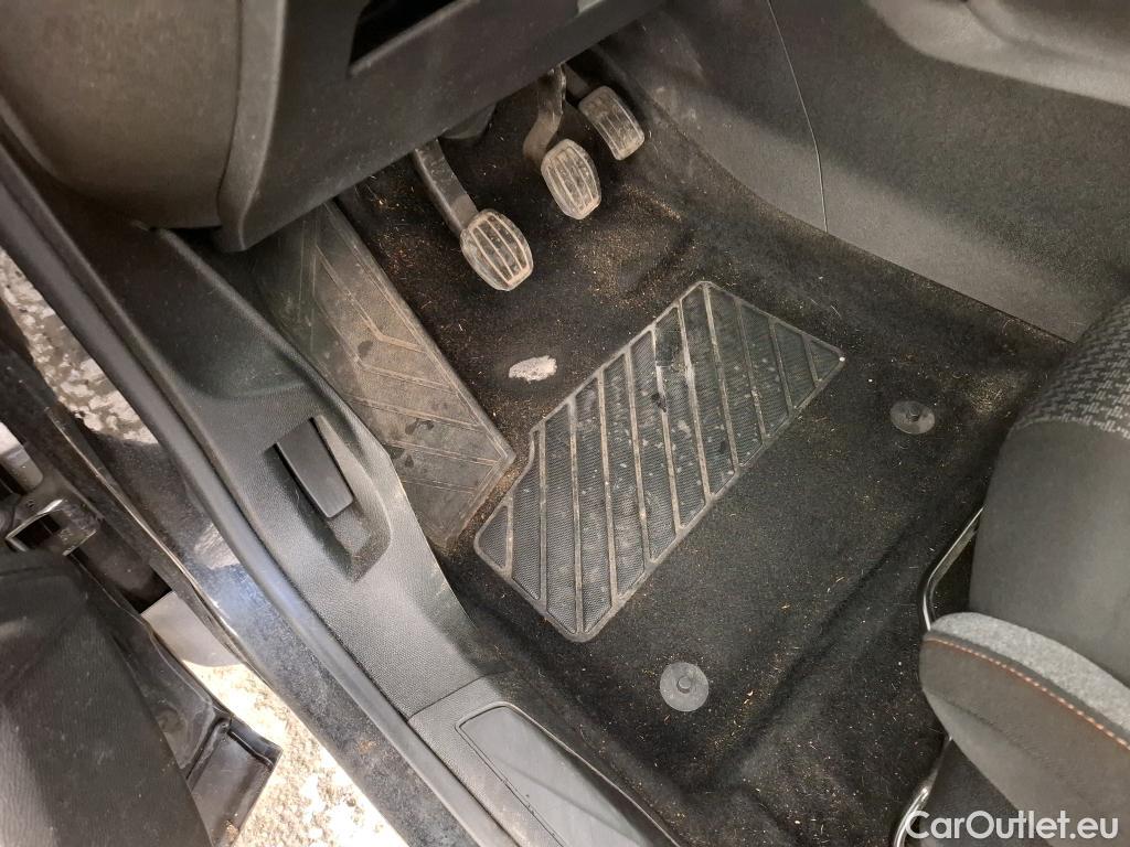  Peugeot  5008  Active Business 1.2 PureTech 130CV BVM6 E6d #10