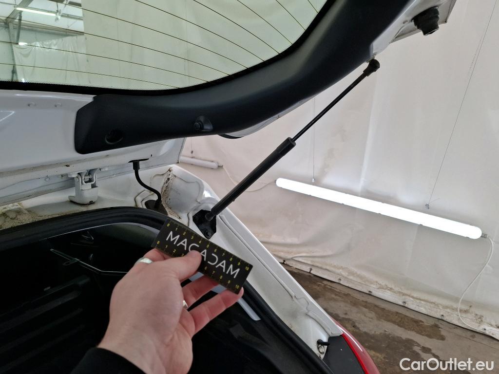  Peugeot  208  Affaire Premium Pack 1.5 HDi 100CV BVM5 E6dT #58