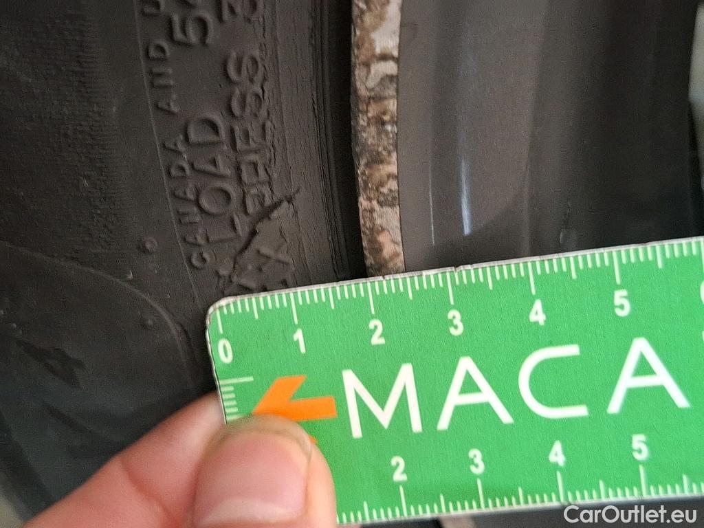  Peugeot  208  Allure 1.2 PureTech 100CV BVM6 E6d #20