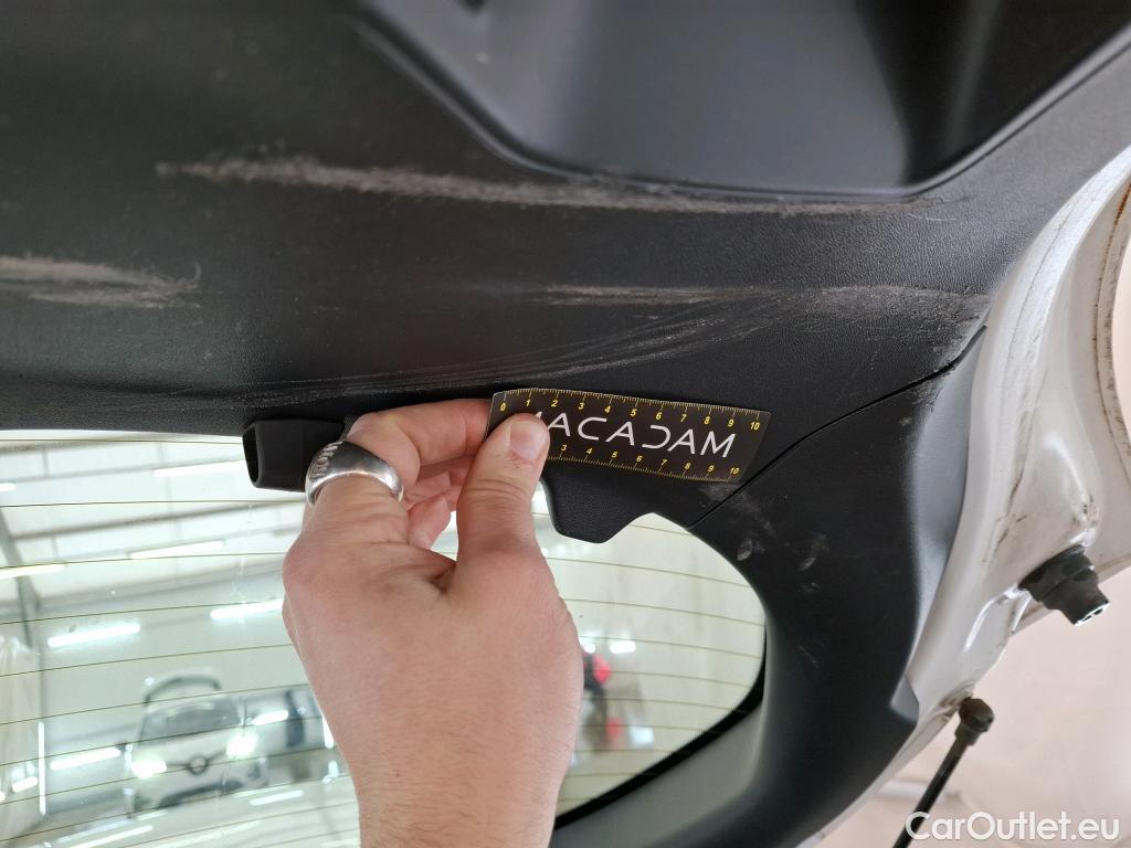  Peugeot  208  Affaire Premium Pack 1.5 HDi 100CV BVM5 E6dT #34