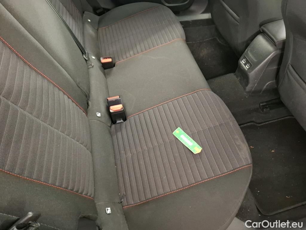  Peugeot  2008  Active Pack 1.2 PureTech 130CV BVA8 E6d #18