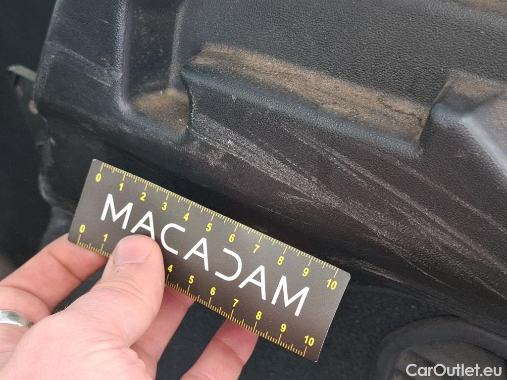  Peugeot  208  Affaire Premium Pack 1.5 HDi 100CV BVM5 E6dT #38