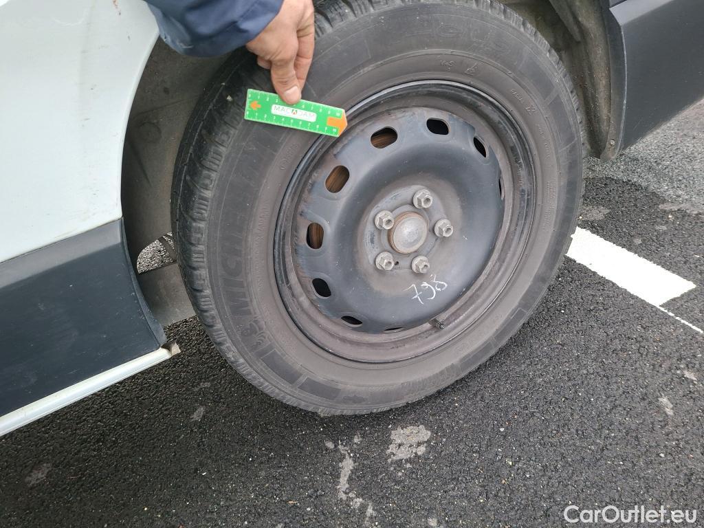  Renault  Trafic  Fourgon L2H1 1300 Confort 1.6 dCi #57