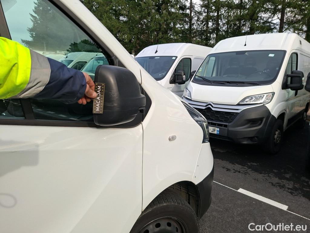  Renault  Trafic  Fourgon L2H1 1300 Confort 1.6 dCi #82