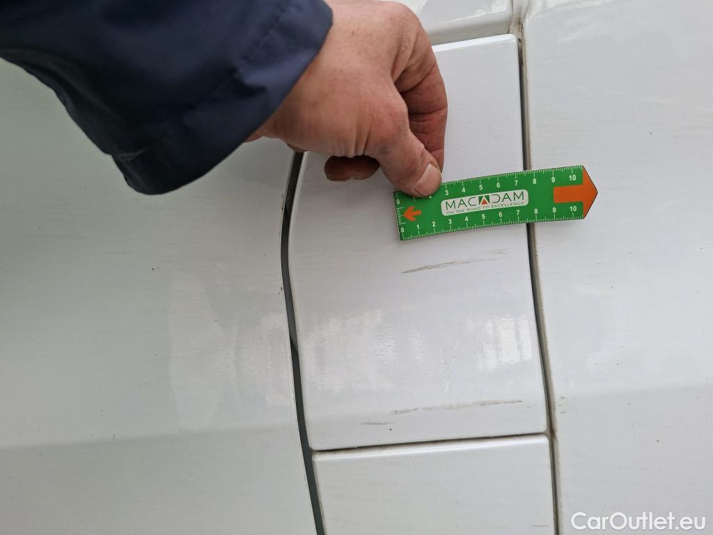  Renault  Trafic  Fourgon L2H1 1300 Confort 1.6 dCi #76