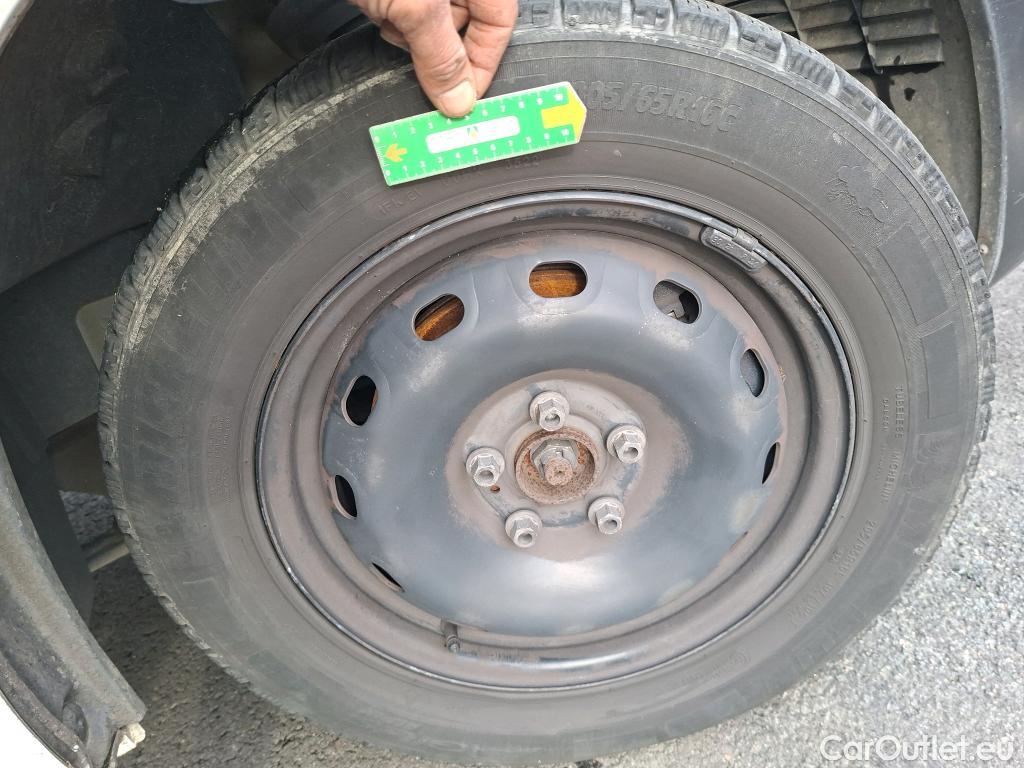  Renault  Trafic  Fourgon L2H1 1300 Confort 1.6 dCi #55