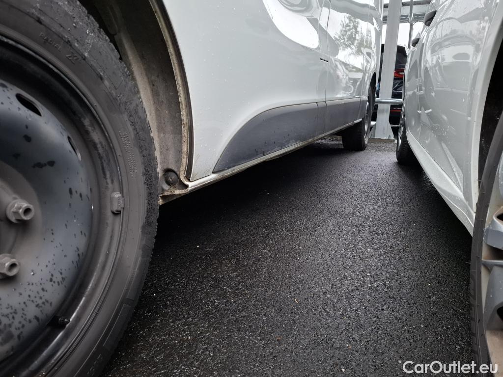  Renault  Trafic  Fourgon L2H1 1300 Confort 1.6 dCi #74