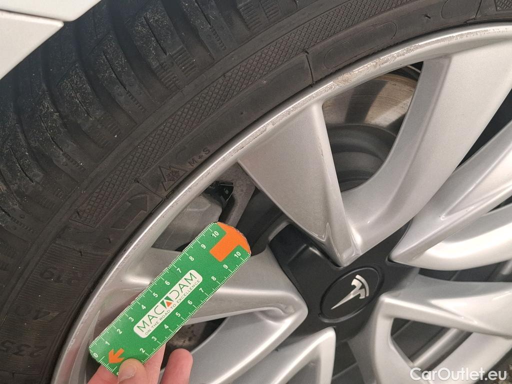  Tesla  Model 3 TESLA  / 2018 / 4P / Berline Long Range Dual Motor AWD #10