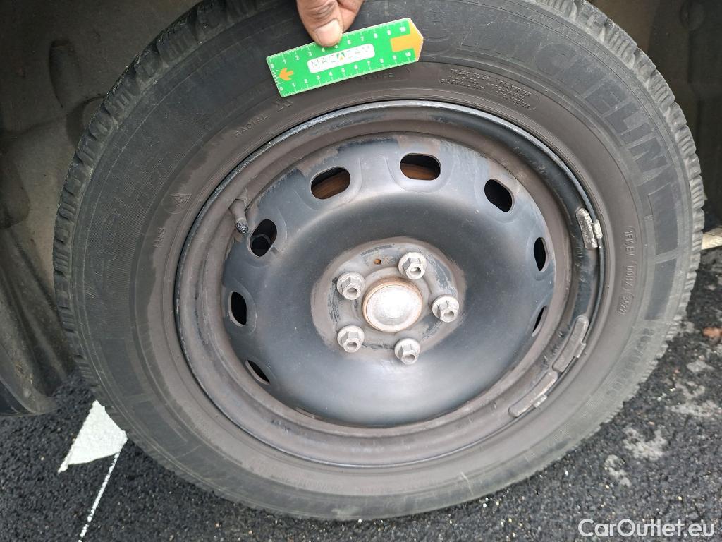  Renault  Trafic  Fourgon L2H1 1300 Confort 1.6 dCi #61