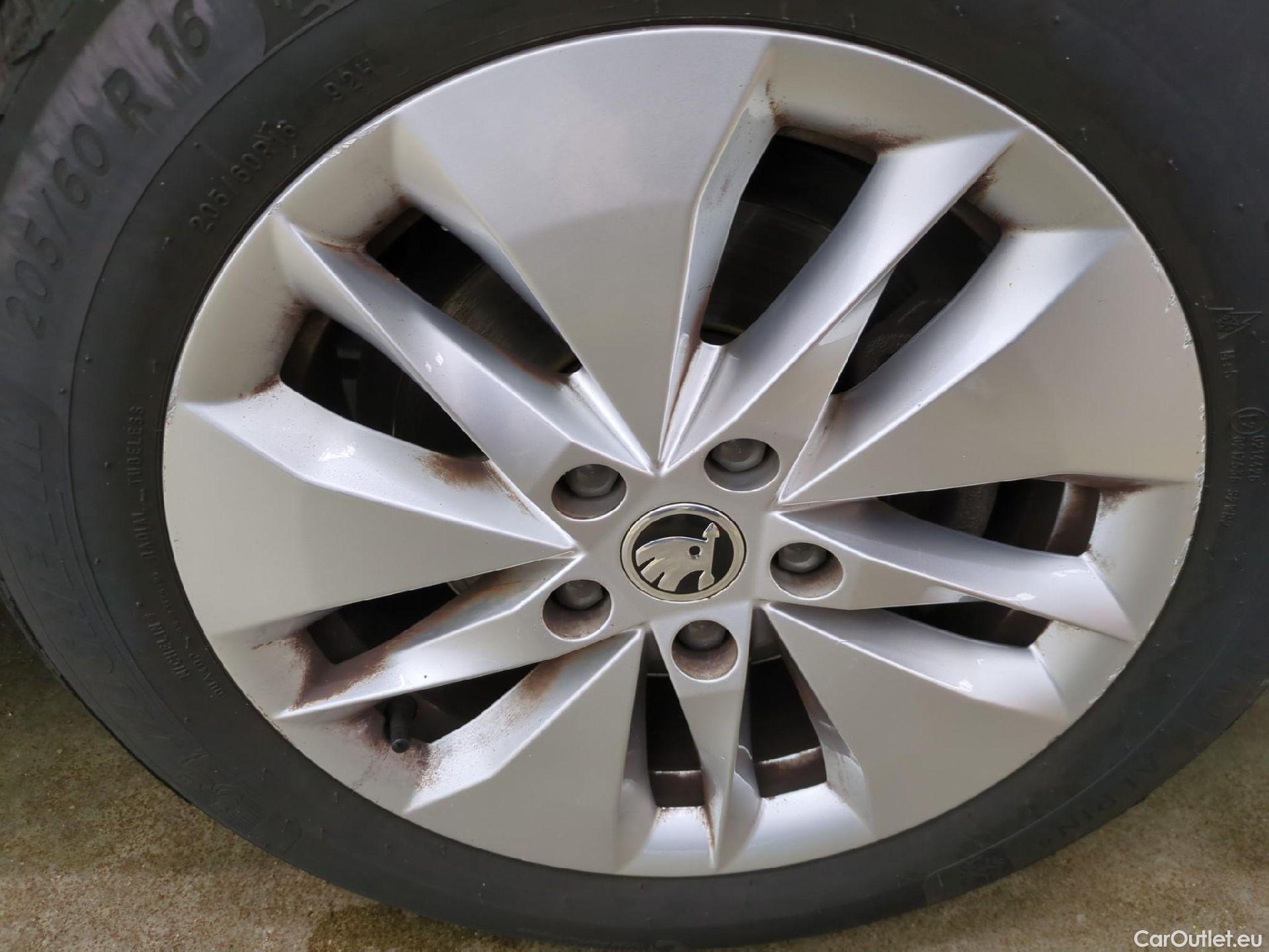  Skoda  Octavia  Break Business 2.0 TDI 115CV BVA7 E6d #4