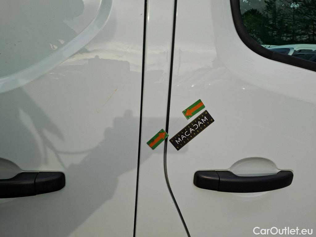  Renault  Trafic  Fourgon L2H1 1300 Confort 1.6 dCi #103