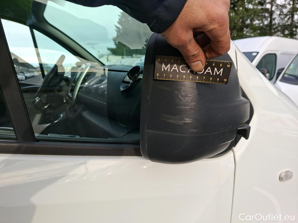  Renault  Trafic  Fourgon L2H1 1300 Confort 1.6 dCi #85