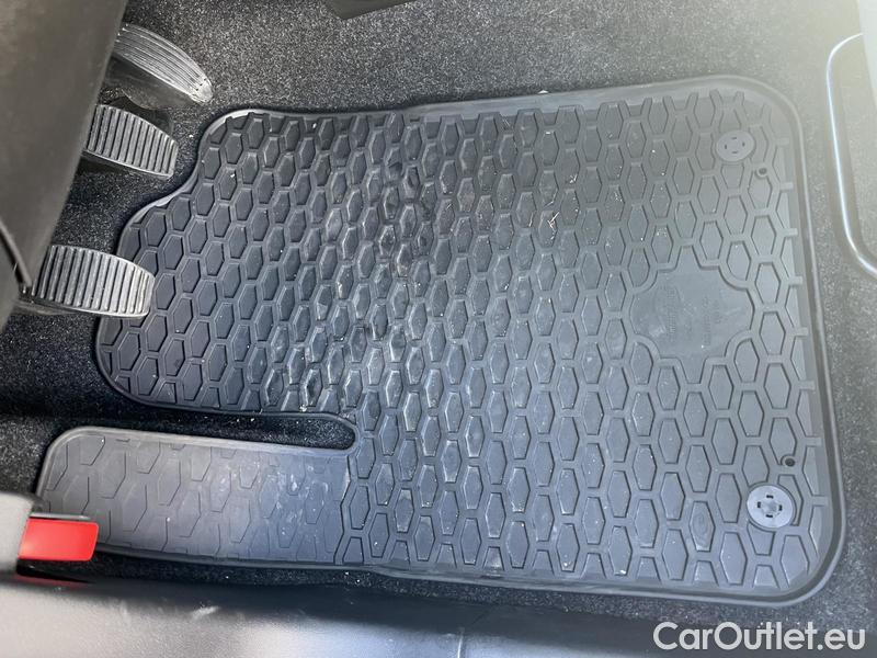  Fiat  500  e Lim. (332)  (2020->)  1.0 70 DOLCEVITA 3d #3