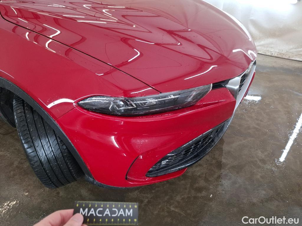  Alfa Romeo  TONALE ALFA ROMEO  / 2022 / 5P / SUV 1.5T Hybrid 130 TCT7 Super #3