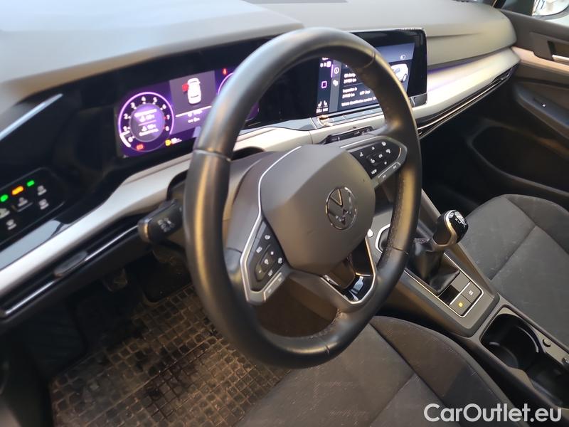  Volkswagen  Golf  VIII (CD1) (2019) 1,5 TSI 96 Life 5d #13