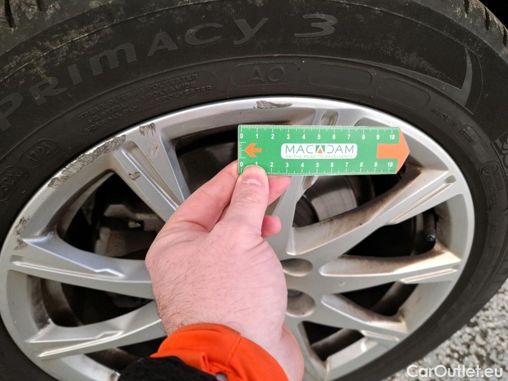  Audi  A4  Avant 35 TDI Business Line 2.0 TDI 165CV BVA7 E6d #21