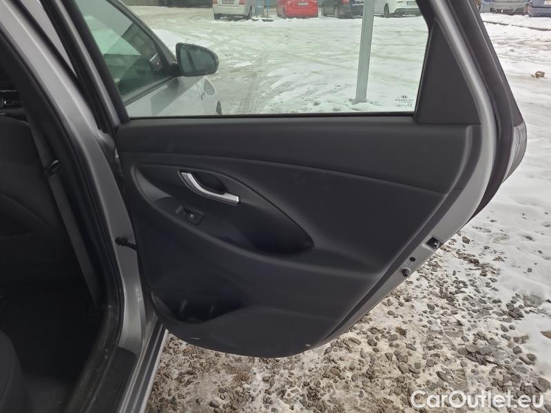  Hyundai  i30  (PD)(01.2017  ->)  kom.1.0 T-GDI N Line 5d #14