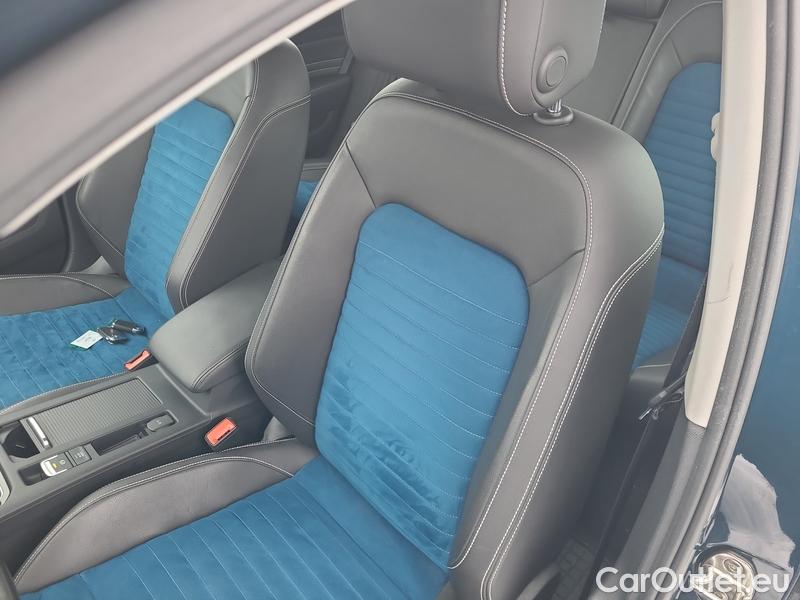  Volkswagen  Passat  Variant (CB5) (2019) Pas.Var.2.0TDI 110 Elegance AT #9
