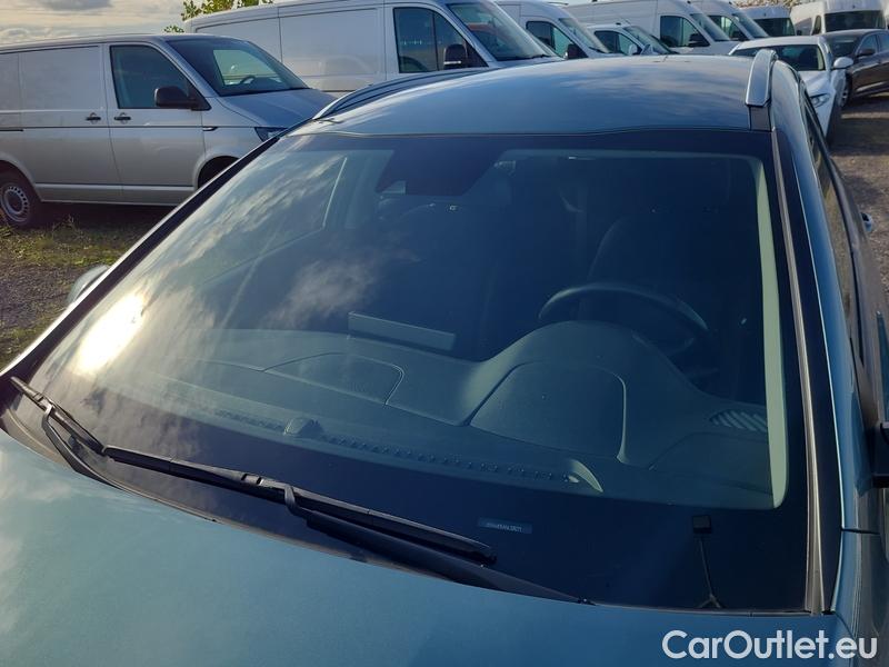  KIA  Cee'd Ceed  (CD) (2018->) Ceed SW 1.5 T-GDI 118 Spin 5d #1