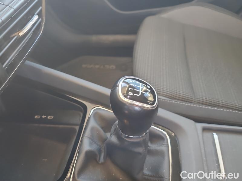  Skoda  Octavia  Combi (NX3)(2020) Oct.Combi 2.0TDI 85 Ambition #11