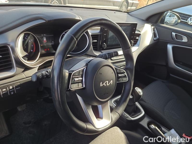  KIA  Cee'd Ceed  (CD) (2018->) Ceed SW 1.5 T-GDI 118 Spin 5d #22