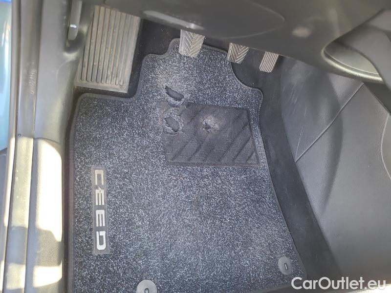  KIA  Cee'd Ceed  (CD) (2018->) Ceed SW 1.5 T-GDI 118 Spin 5d #18